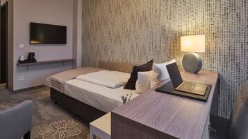 1 Schlafzimmer, Schreibtisch, WLAN, BettwÀsche