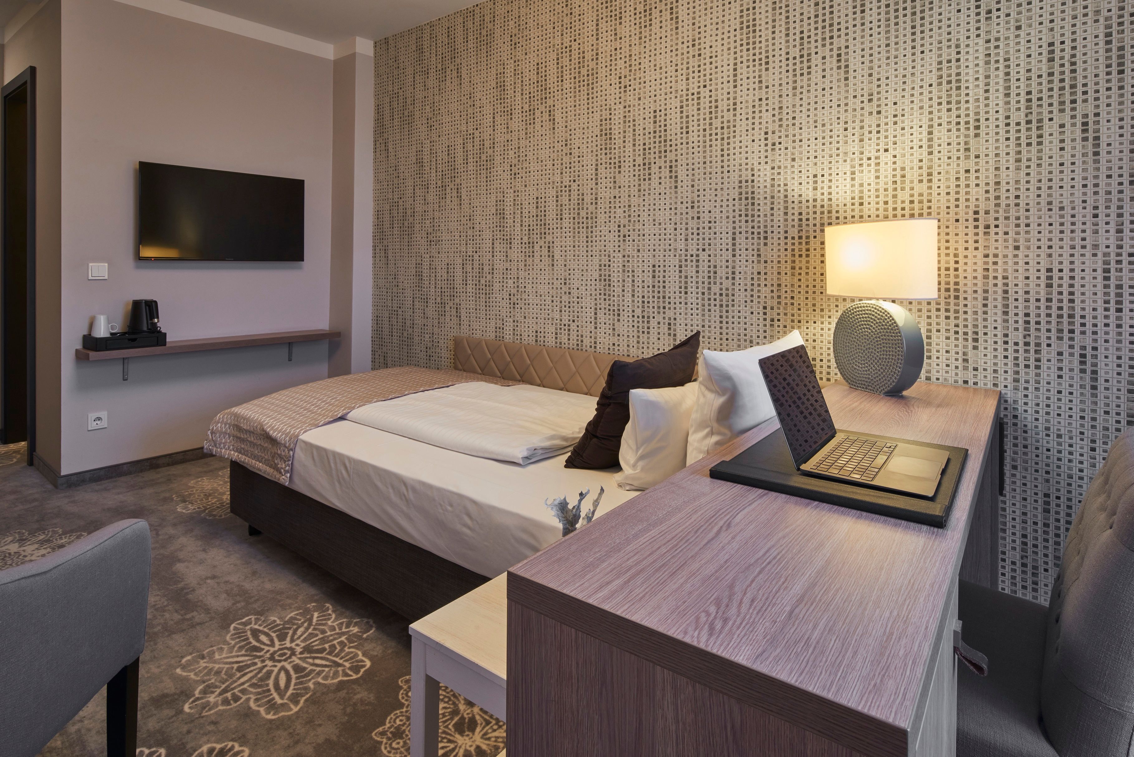 1 Schlafzimmer, Schreibtisch, WLAN, Bettwäsche