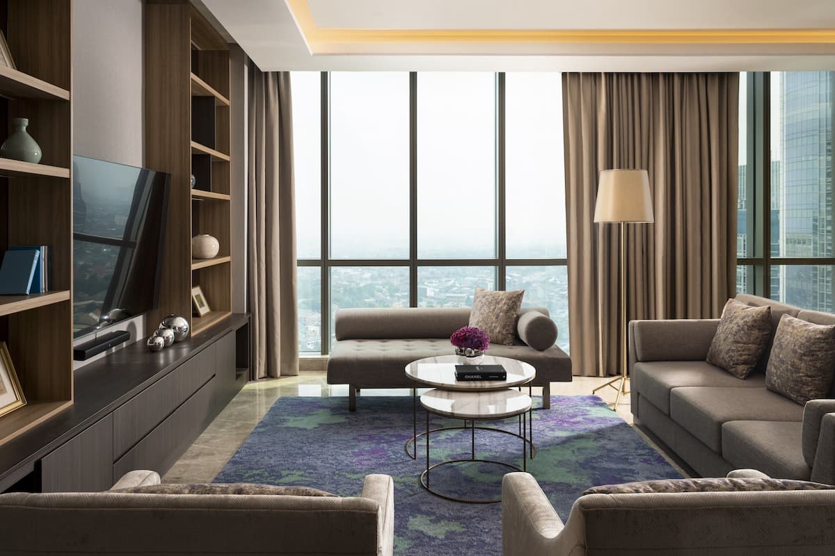 頂樓客房, 城市景觀 (Penthouse) | 高級寢具、舒適加層、迷你吧、客房內保險箱