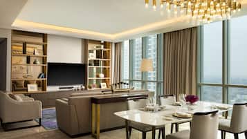 Premium bedding, pillow-top beds, minibar, in-room safe
