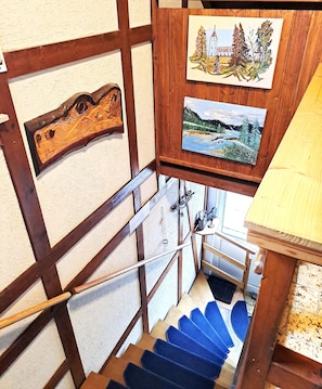 المنشأة من الداخل