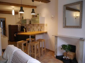 Interior - City Center, Comfortable 60m2 apartment (Avignon)