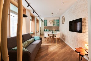 Smart TV, stereo