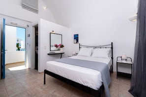 Double Room, Hot Tub, Sea View