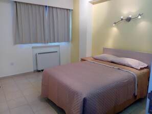 Apartment | 3 Schlafzimmer, Bügeleisen/Bügelbrett, kostenloses WLAN, Bettwäsche