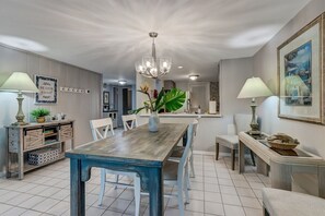 Dining - Sonrise Retreat - Hosted By Moore AI Rentals (Fernandina Beach)