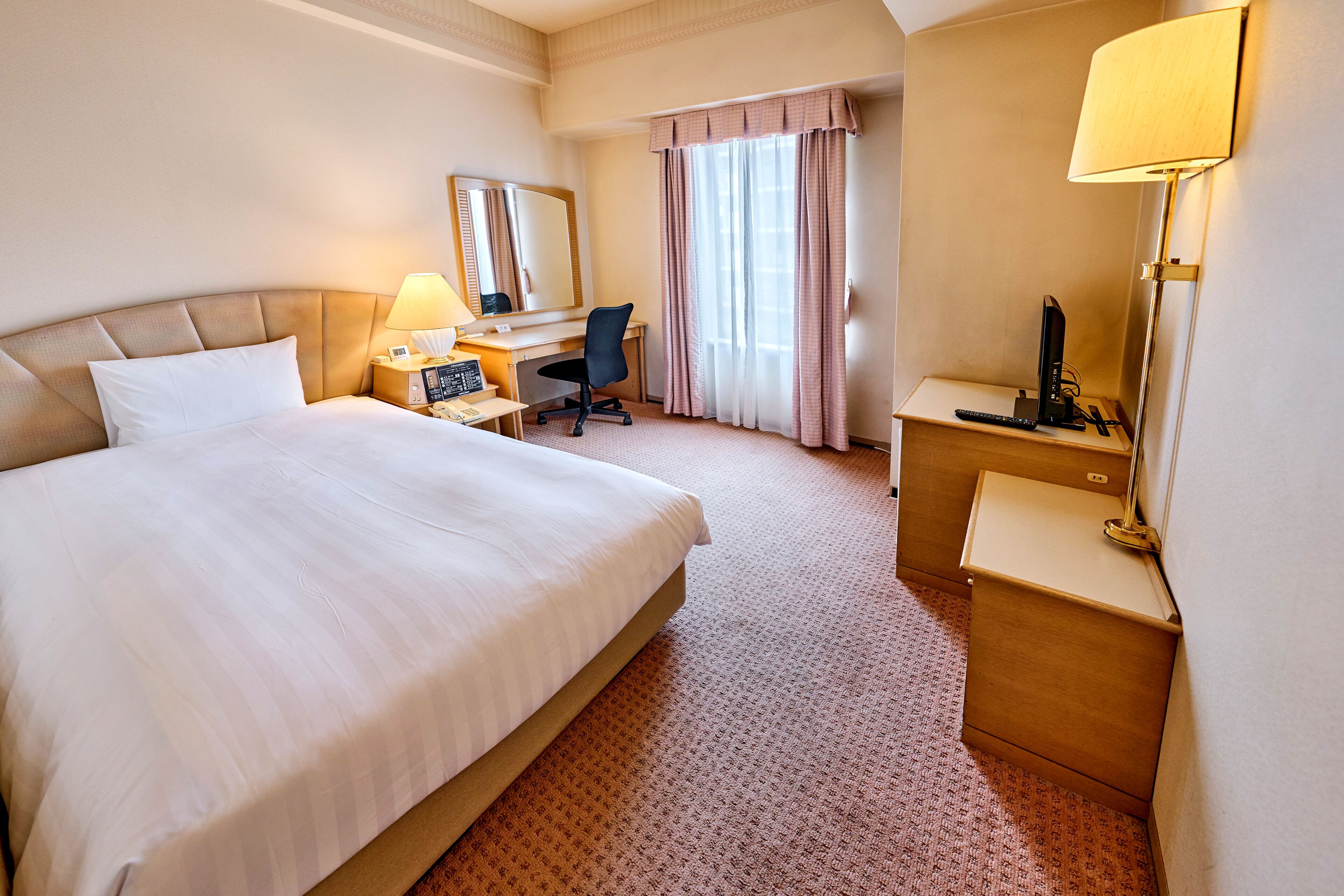 Desk, iron/ironing board, free WiFi, bed sheets