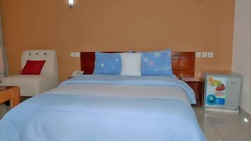 Tweepersoonskamer | Geluiddichte muren, een strijkplank/strijkijzer, gratis wifi, beddengoed