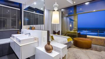 4 bedrooms, in-room safe, free WiFi, bed sheets