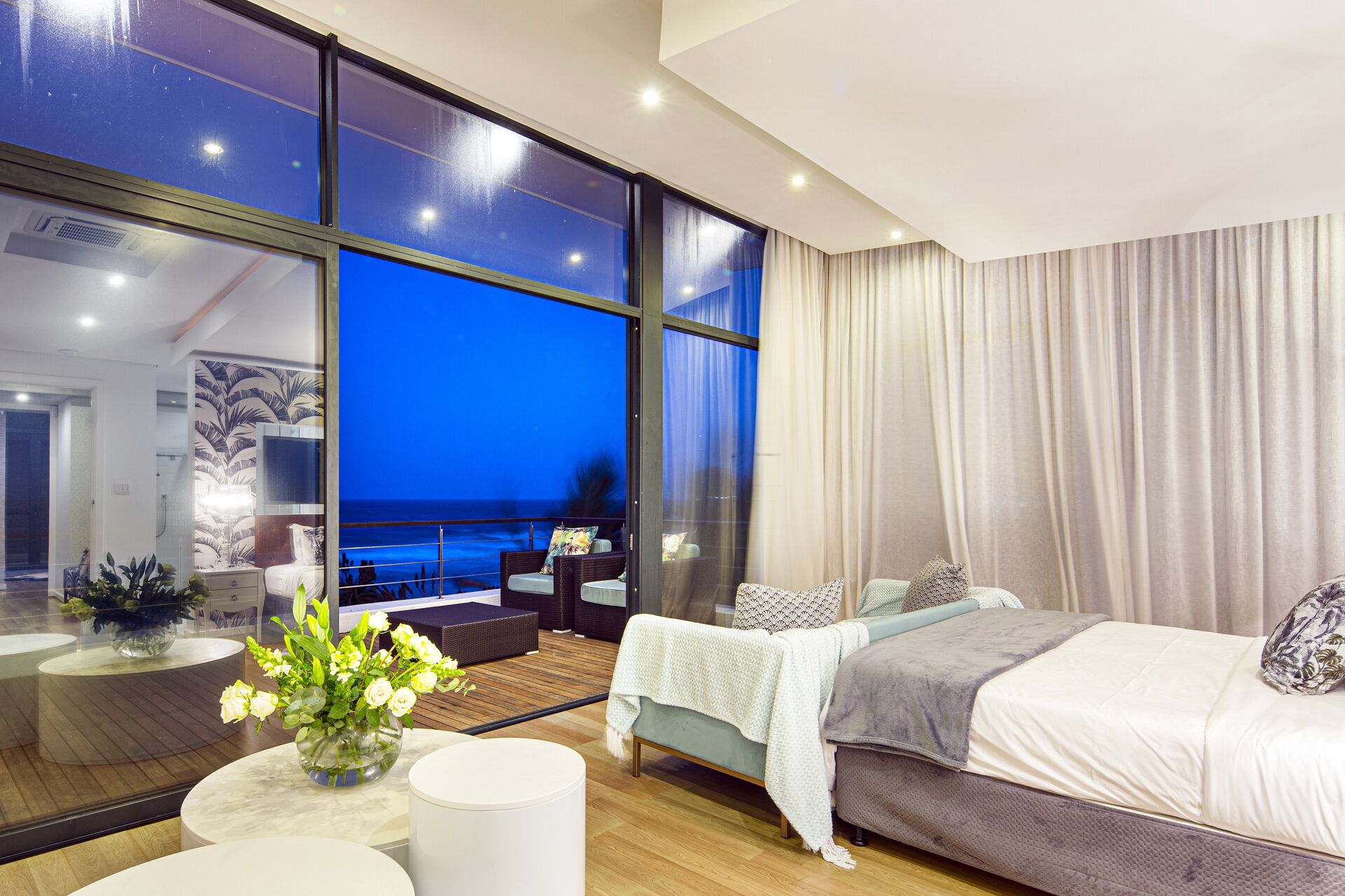 4 bedrooms, in-room safe, free WiFi, bed sheets