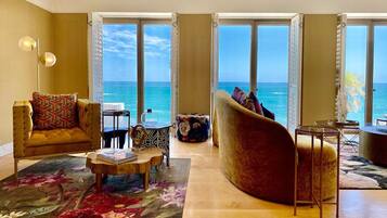 Clifton YOLO Spaces Clifton Mansion Villa | Living room | Flat-screen TV