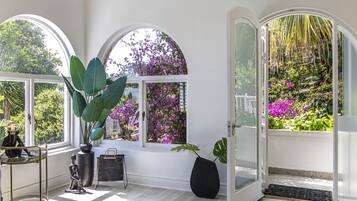 Clifton YOLO Spaces Clifton Boutique Apartment A | Living room | Flat-screen TV, DVD player