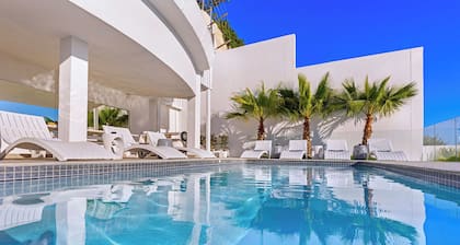 Clifton YOLO Spaces – Clifton Boutique Apartments