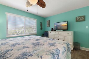 4 chambres, fer et planche à repasser, lit parapluie, Wi-Fi gratuit