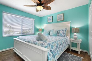 2 chambres, fer et planche à repasser, lit parapluie, Wi-Fi gratuit