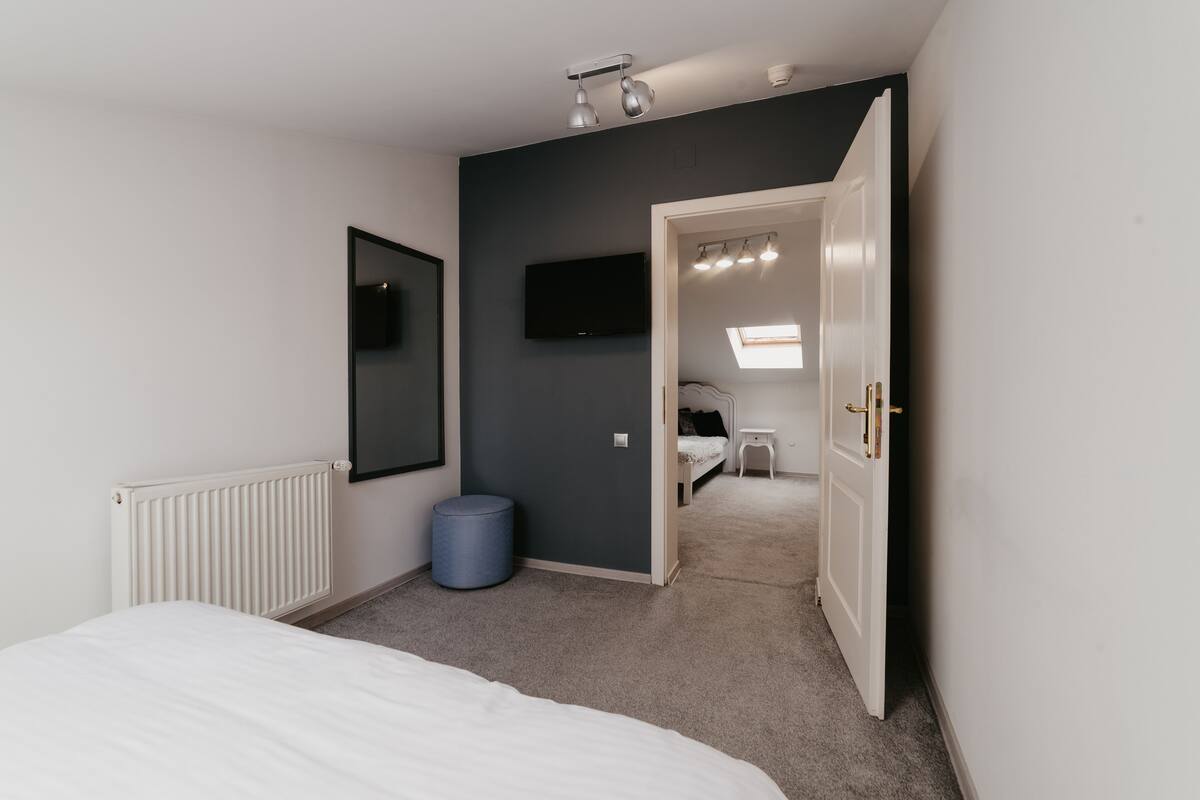 1 bedroom, premium bedding, individually decorated