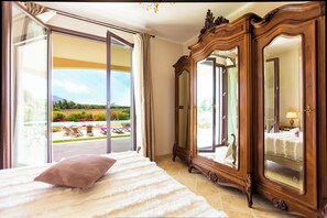 4 Schlafzimmer, Bügeleisen/Bügelbrett, kostenloses WLAN, Bettwäsche