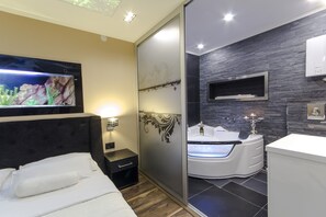 Economy Double Room | Egyptian cotton sheets, premium bedding, minibar, desk - Boutique Hotel Madison  (Belgrade)