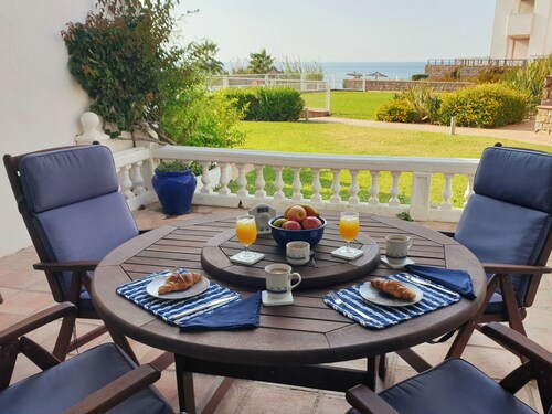 Spacious 2 bed, 2 bath frontline beach house. Sea & pool views metres from sea