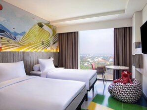 In-room safe, desk, laptop workspace, free WiFi - ibis Styles Bandung Grand Central (Bandung)