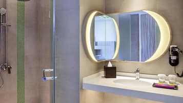 Family Room, Multiple Beds | In-room safe, desk, laptop workspace, WiFi (free)