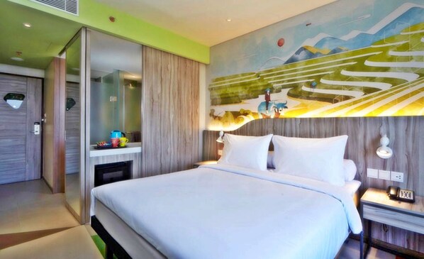 In-room safe, desk, laptop workspace, free WiFi - ibis Styles Bandung Grand Central (Bandung)