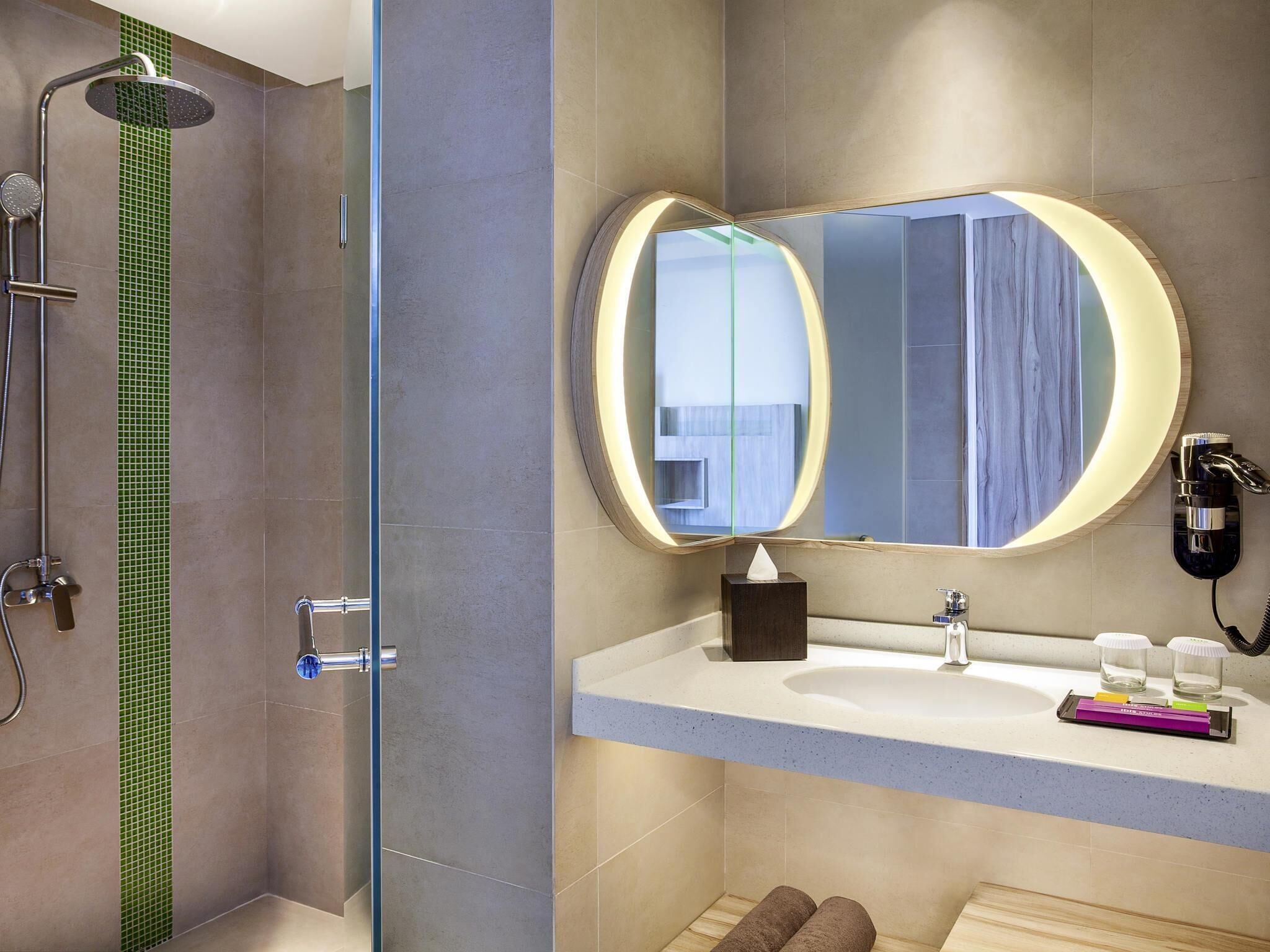 Family Room, Multiple Beds | In-room safe, desk, laptop workspace, free WiFi