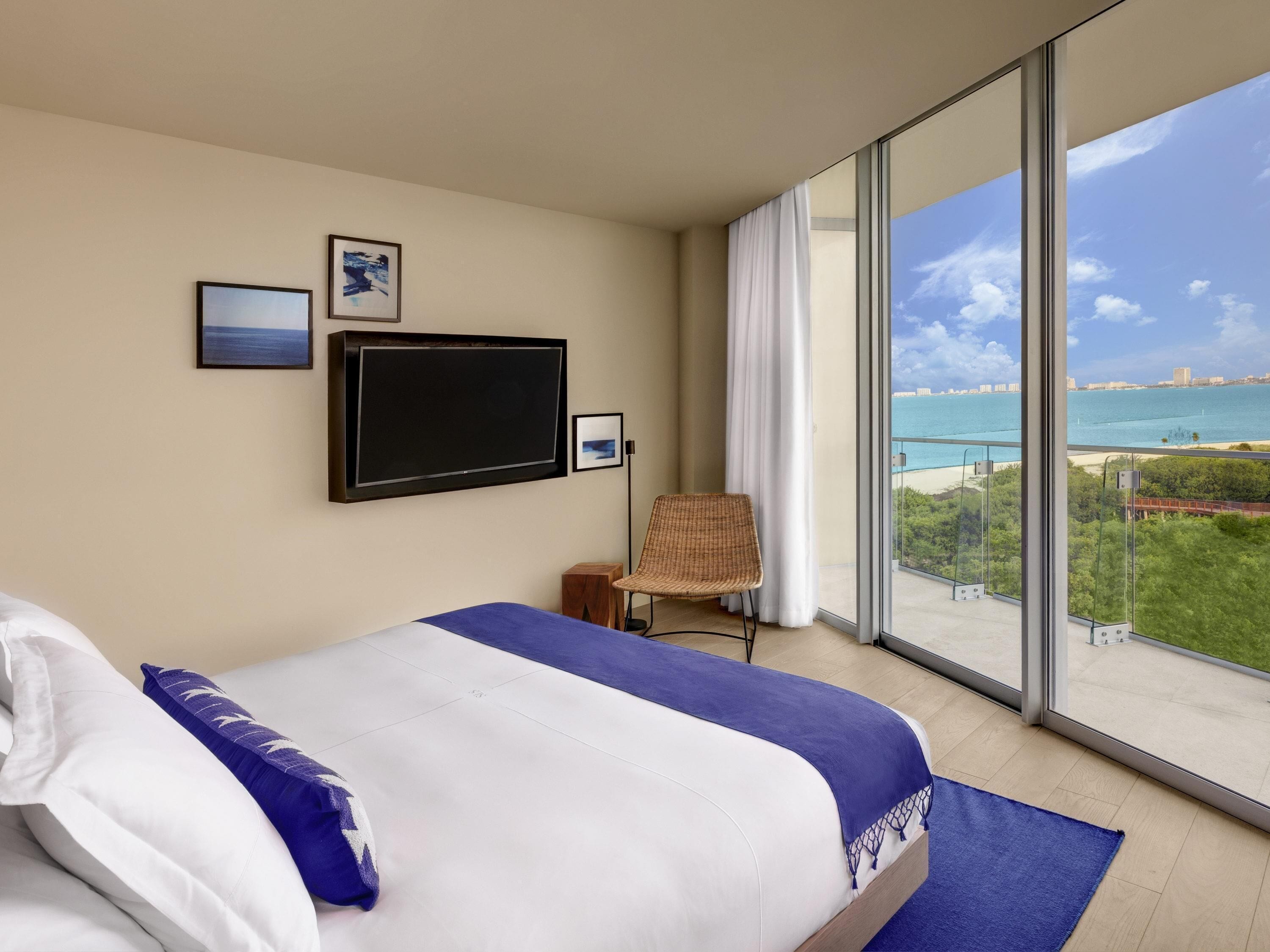 Superior kamer, 1 kingsize bed, uitzicht op oceaan | Luxe beddengoed, een minibar, een kluis op de kamer, een bureau