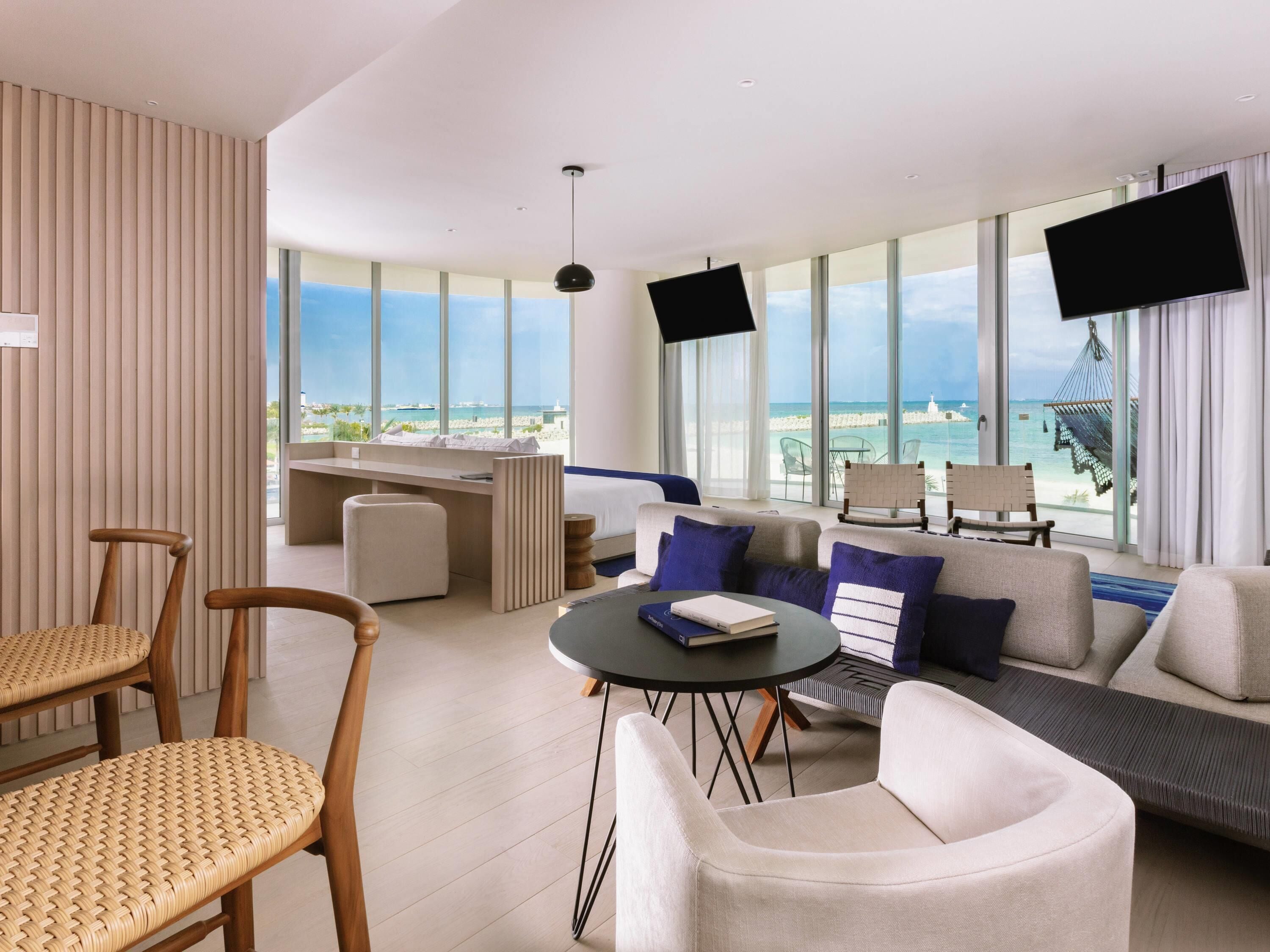 Premium bedding, minibar, in-room safe, desk