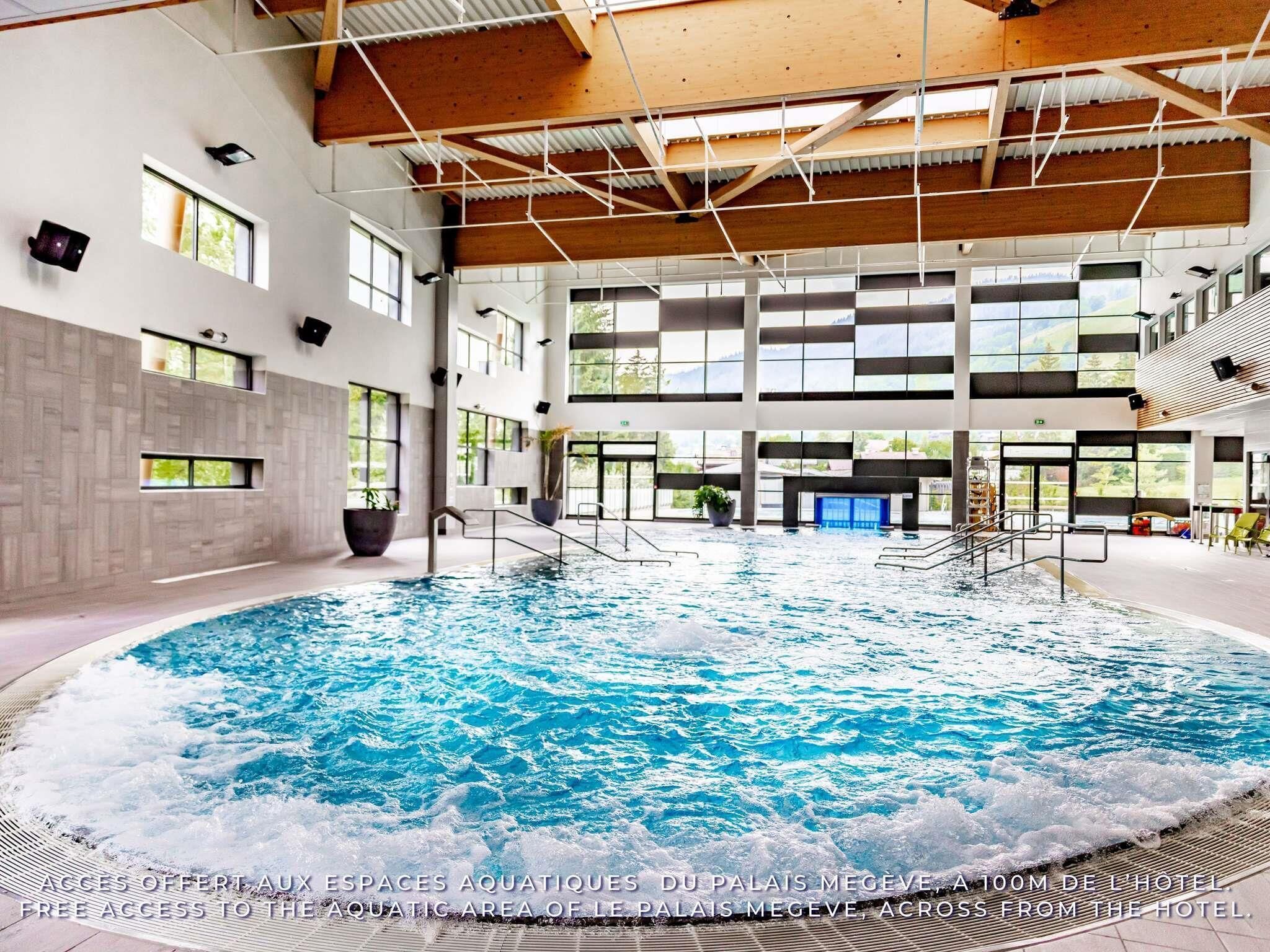 Piscina externa sazonal