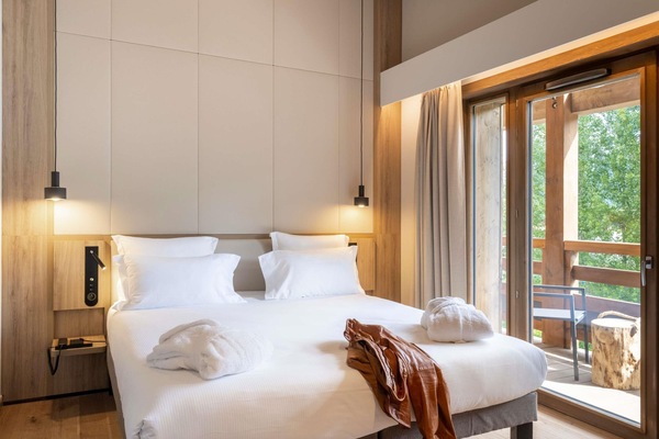 Junior Suite, 1 Double Bed with Sofa bed, Balcony | Premium bedding, laptop workspace, soundproofing, cribs (free)