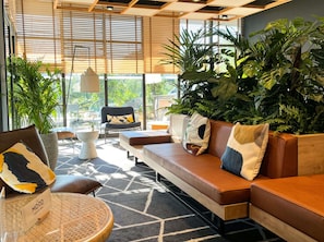 Bar (on property) - Ibis Lunel Petite Camargue (Lunel)