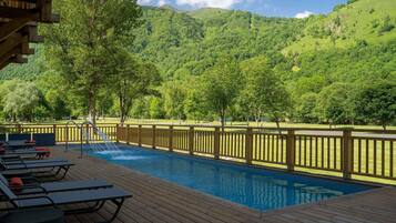 Outdoor pool, pool loungers