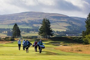 Golf - Fantastic top floor apartment next to Gleneagles (Gleneagles Village)