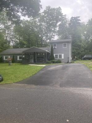 Exterior - Pocono home away from home (Cresco)