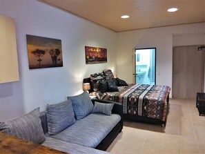 1 bedroom, desk, iron/ironing board, WiFi - Tante Emma "Cape Town" enjoy a touch of South Africa (Paderborn)