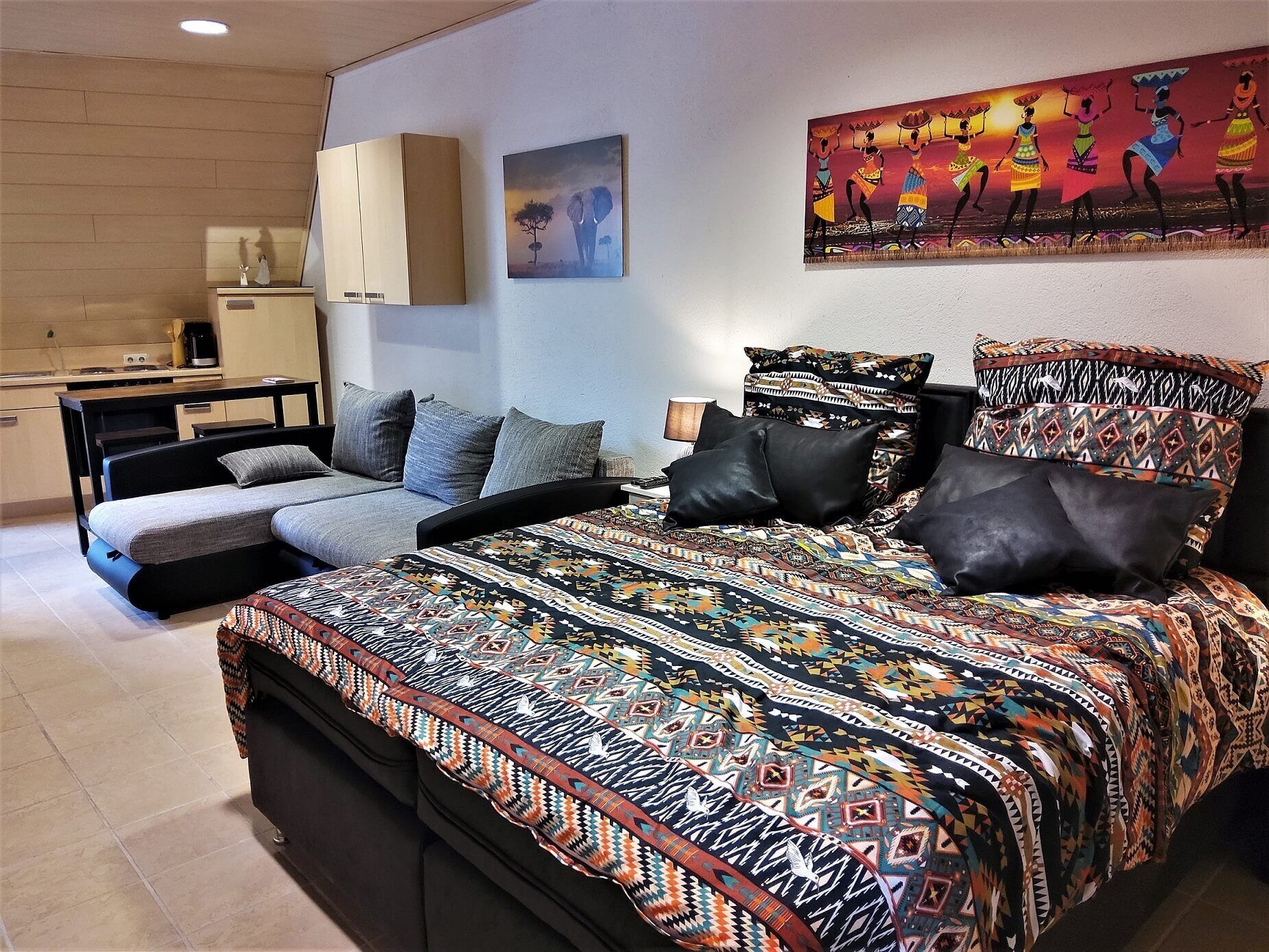 1 bedroom, desk, iron/ironing board, WiFi