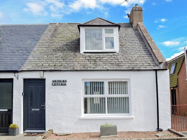 Exterior - 2 bedroom accommodation in Edzell, near Brechin (Edzell, near Brechin)