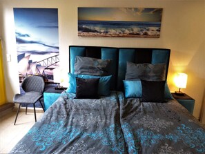 1 bedroom, desk, iron/ironing board, WiFi