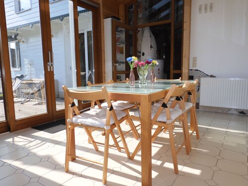 Comfortable, relaxing Family House next to Lake Alte Donau.