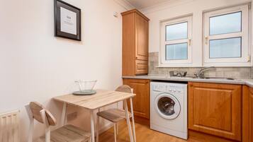 Appartamento Classic, 2 camere da letto, non fumatori | Cucina privata | Microonde, forno, piano cottura, bollitore elettrico