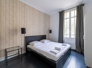 3 chambres, fer et planche à repasser, accès Internet