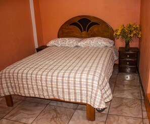 Single Room | Blackout drapes, free WiFi, bed sheets - Hospedaje Garcilaso Inn (Cusco)