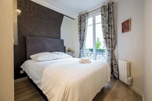 2 bedrooms, iron/ironing board, Internet - Beau 2 Pieces Artiste near Saint Germain (Paris)