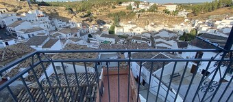 RURAL GETAWAY WITH CHARM IN LA CASA DE LA LELA