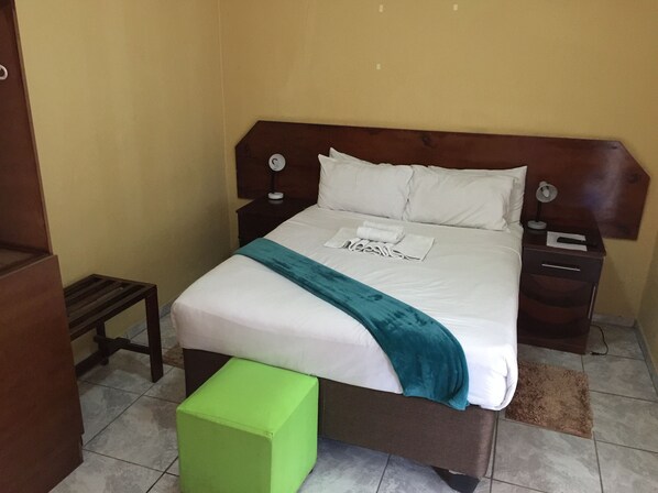 Standard-huone | Yksilöllisesti sisustettu, yksilöllisesti kalustettu, ilmainen Wi-Fi