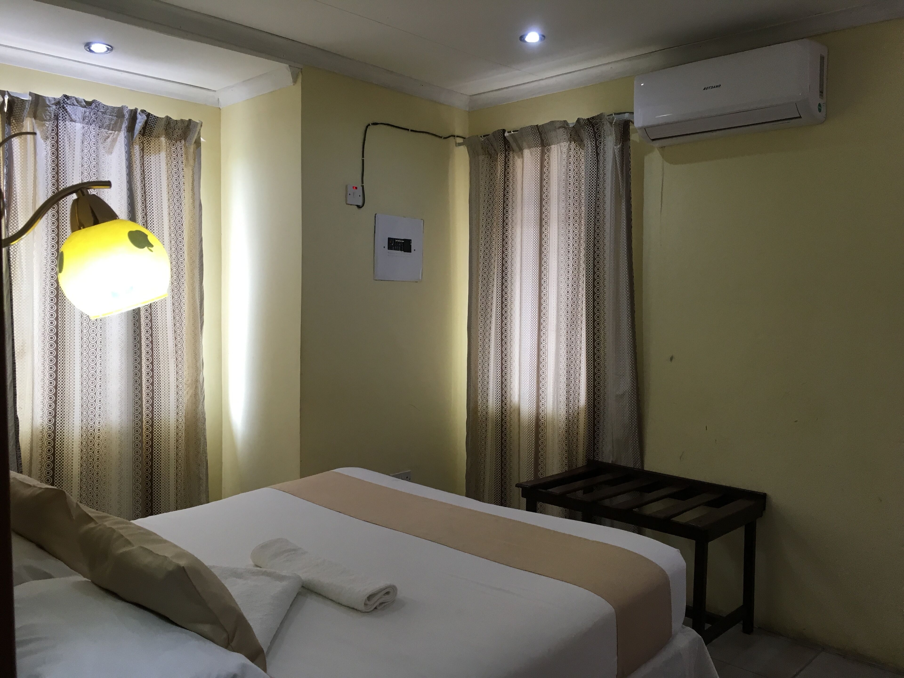 Phòng Tiêu chuẩn | Trang trí khác biệt, trang bị nội thất với thiết kế riêng biệt, bàn 