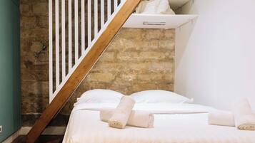 1 bedroom, iron/ironing board, internet, bed sheets