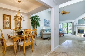 Smart TV, fireplace, books, offices