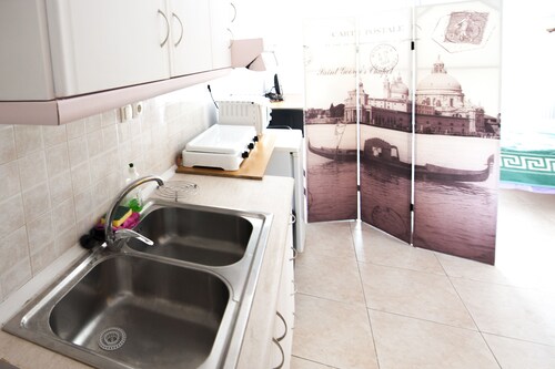 Amazez Small Apartment